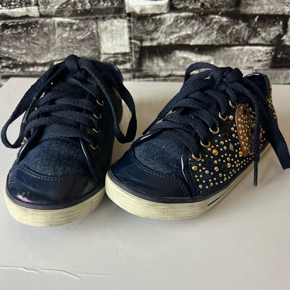 Michael Kors low tops with gold accents kids size 11 - Picture 9 of 10